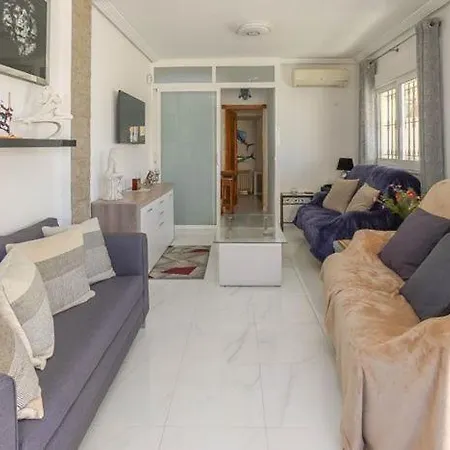 ゲストハウス Private With Pool And Amazing Views ! Għajn Żejtuna